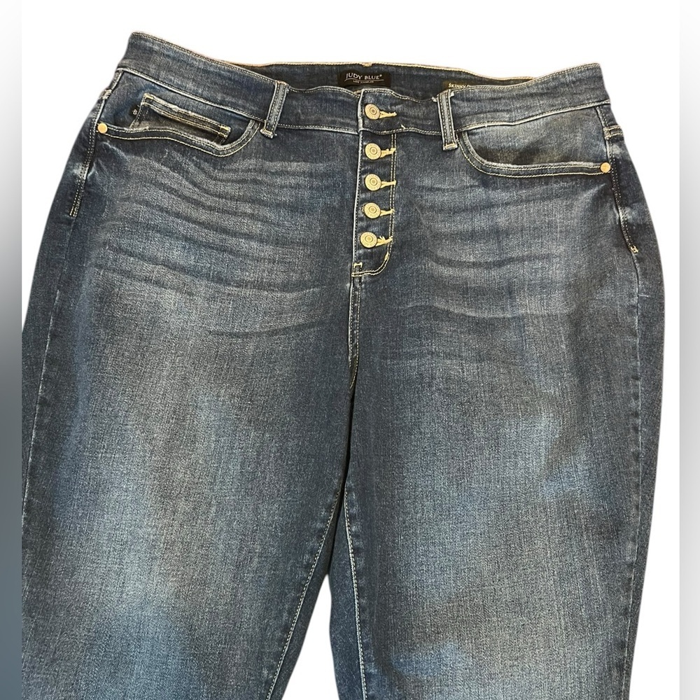 Judy Blue size  20W in excellent condition. - Picture 2 of 11